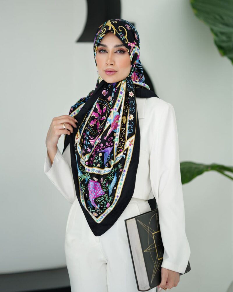 روسری رنگی طرح دار کد 10669 - Image 1