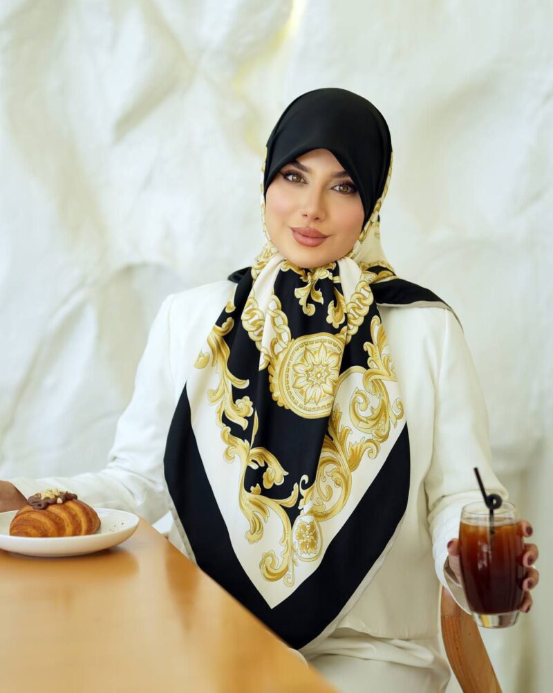 روسری رنگی طرح دار کد 10684 - Image 1