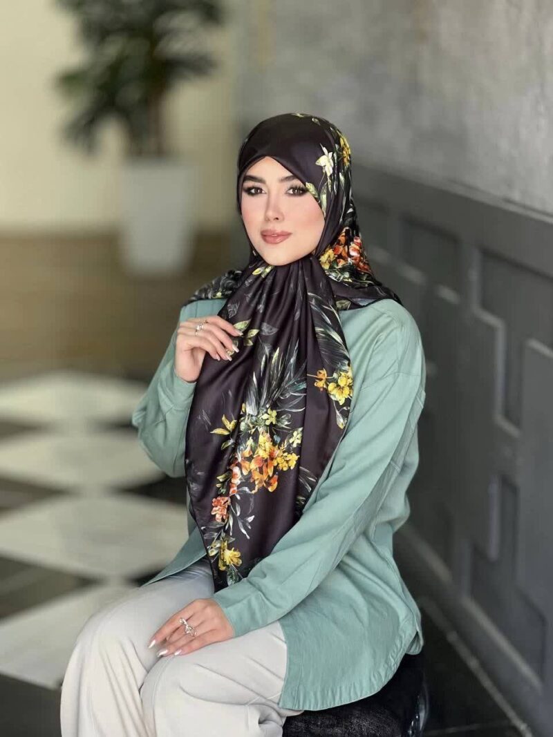 روسری رنگی طرح دار کد 16144 - Image 1