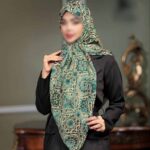 روسری رنگی طرح دار کد 16368