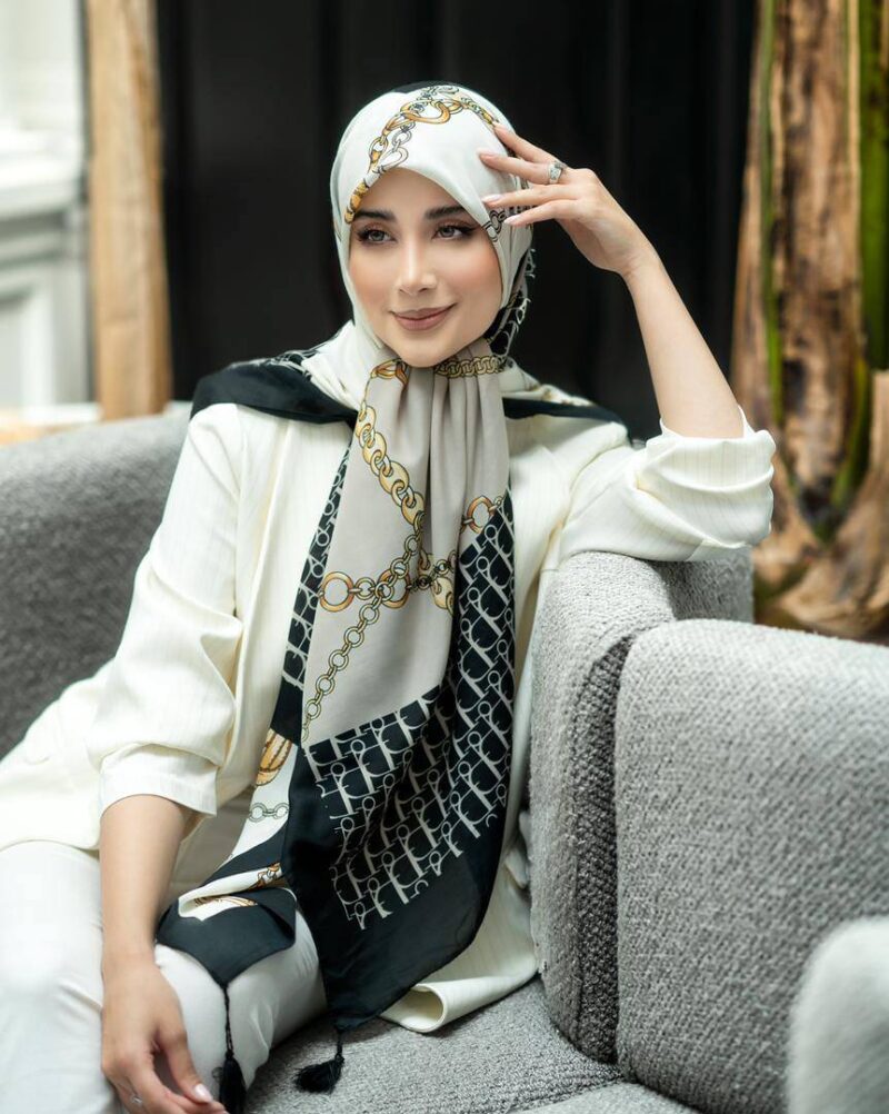 روسری رنگی طرح دار کد 16416 - Image 1