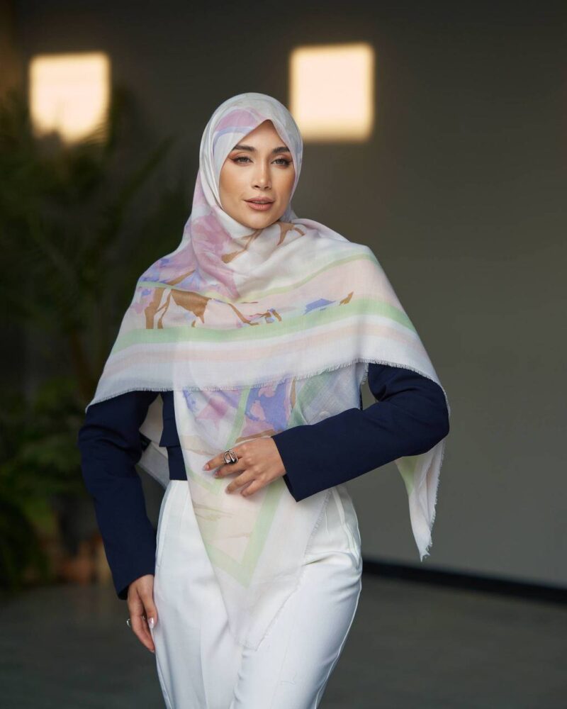 روسری رنگی طرح دار کد 16643 - Image 2