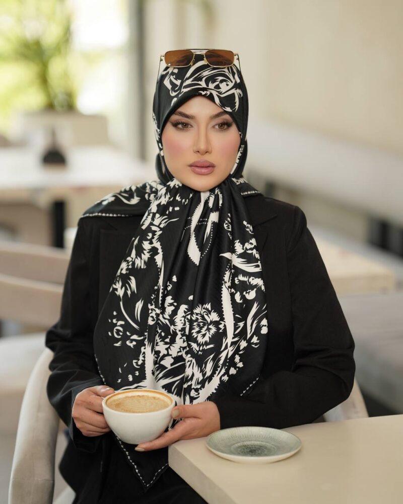 روسری رنگی طرح دار کد 17287 - Image 1