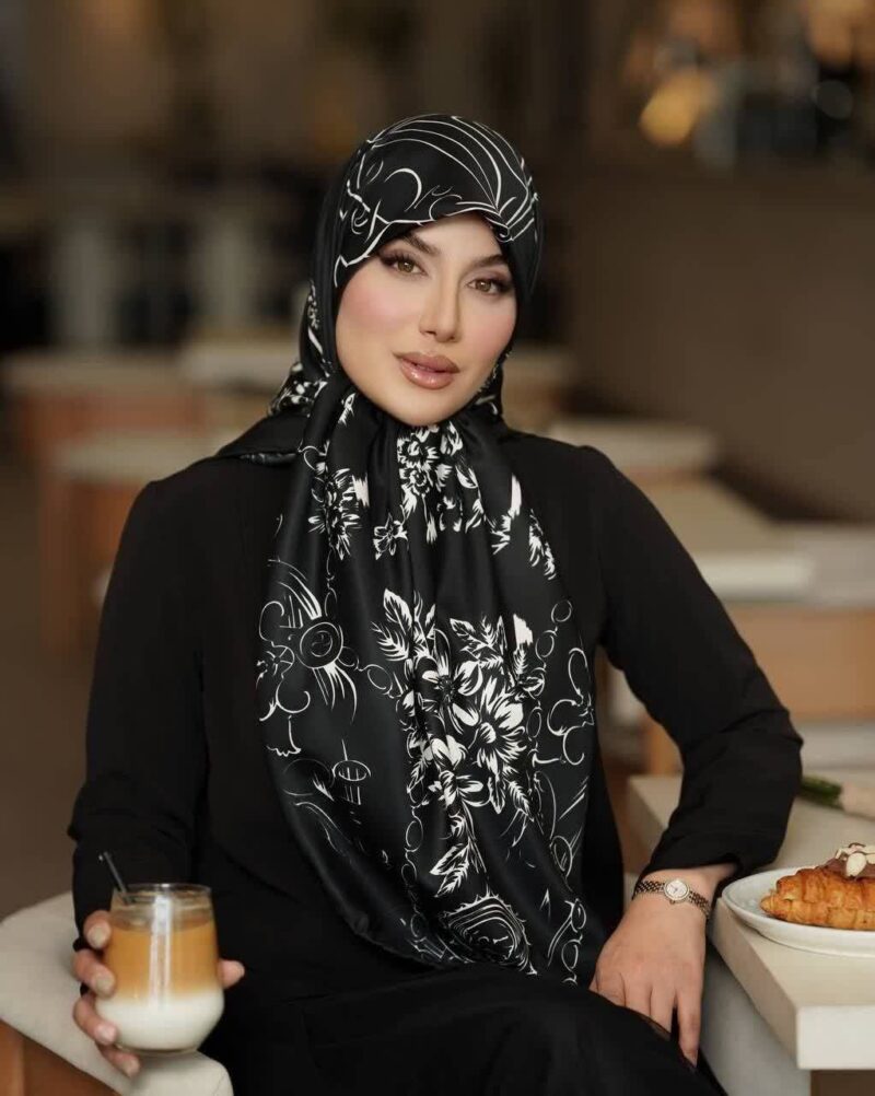 روسری رنگی طرح دار کد 17303 - Image 1