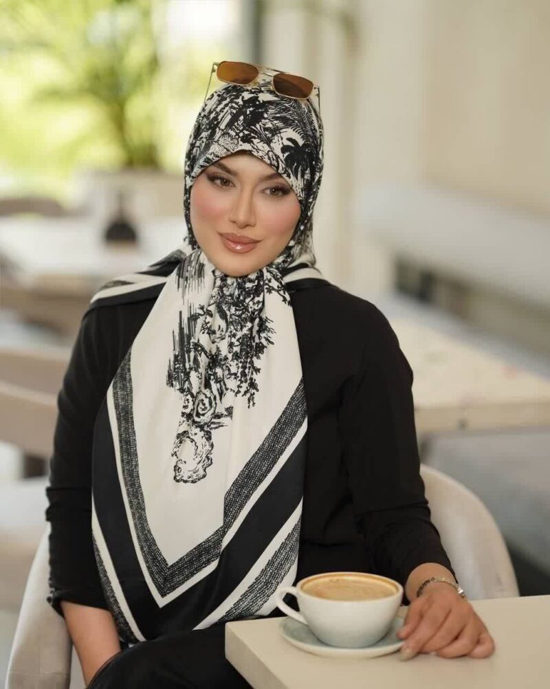 روسری رنگی طرح دار کد 17310 - Image 1